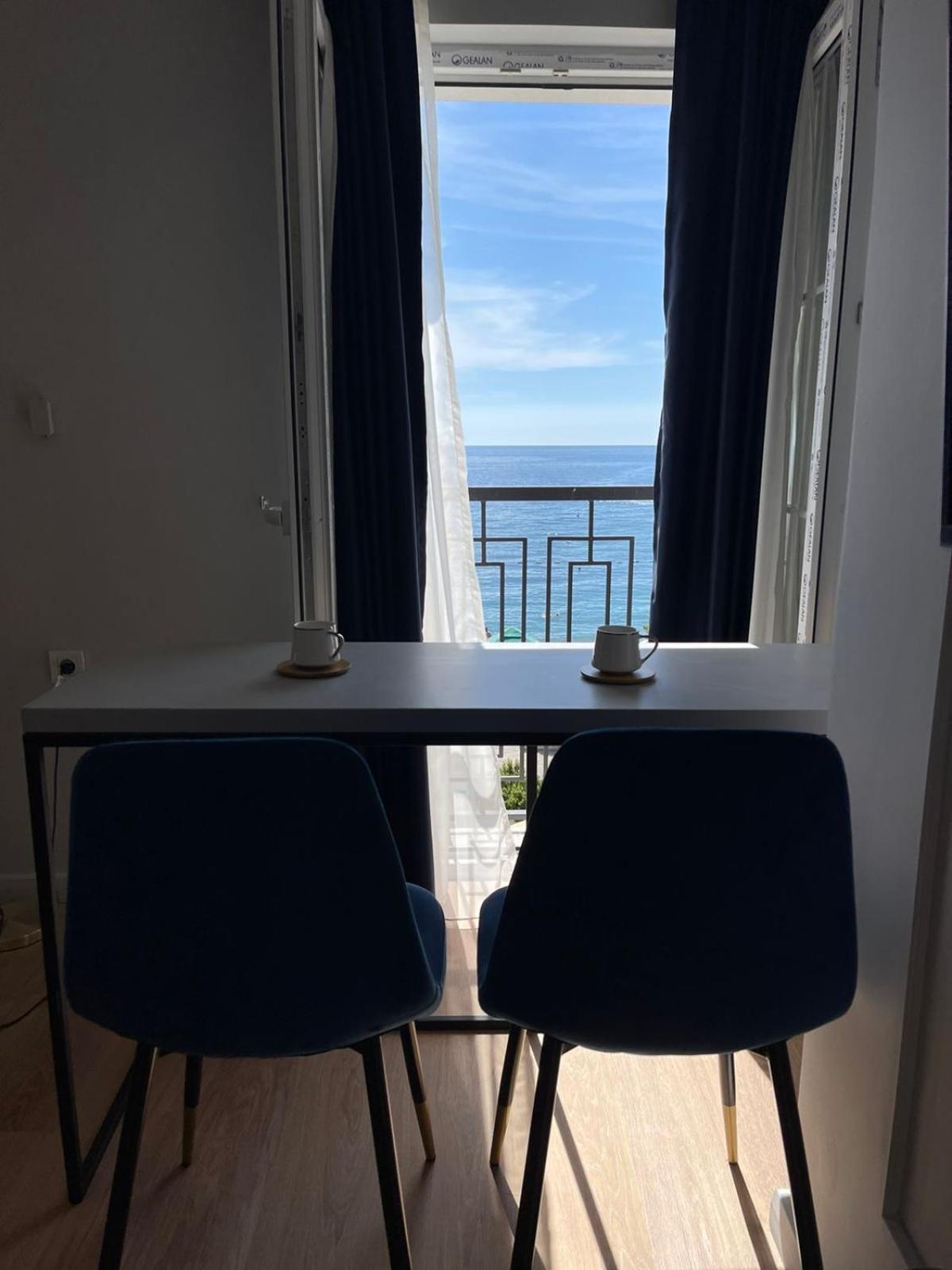 Lungomare Apartments Petrovac ภายนอก รูปภาพ