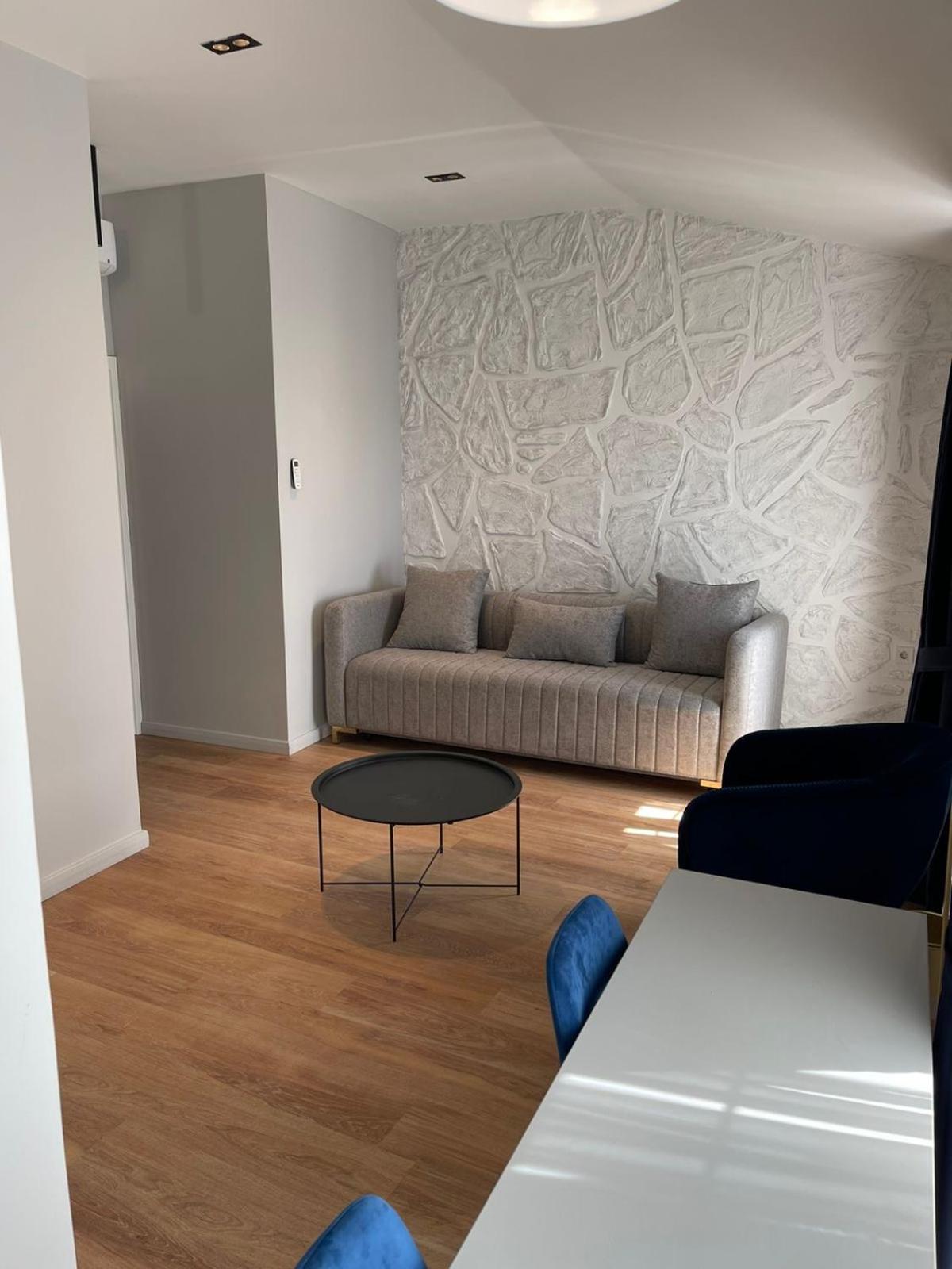 Lungomare Apartments Petrovac ภายนอก รูปภาพ