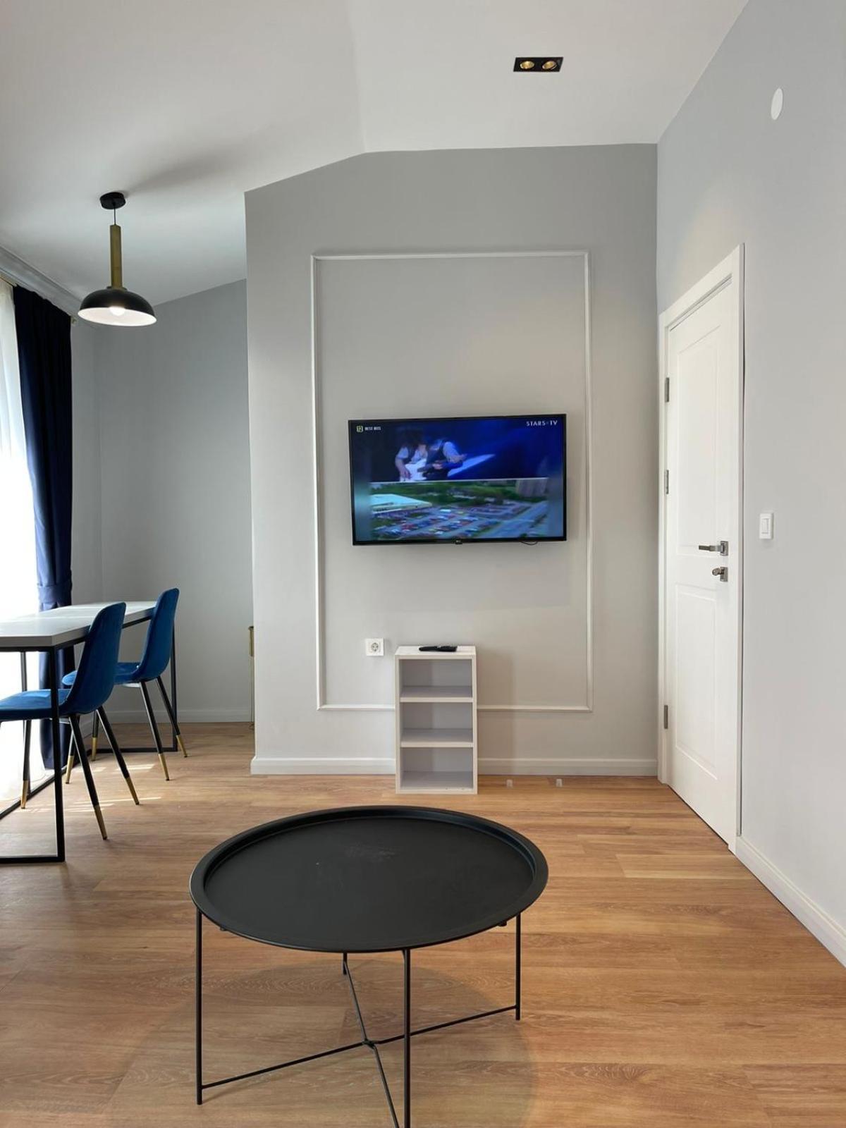 Lungomare Apartments Petrovac ภายนอก รูปภาพ